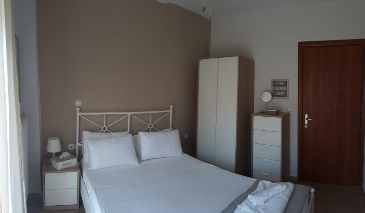 Sea View Apartment *